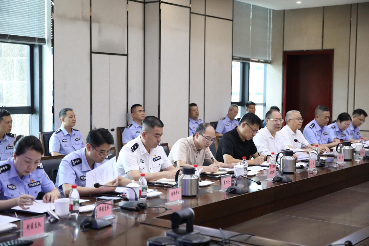 内江市副市长王宇一行到汇赢国际连界基地考察调研(图5) 内江市副市长王宇一行到汇赢国际连界基地考察调研(图5)